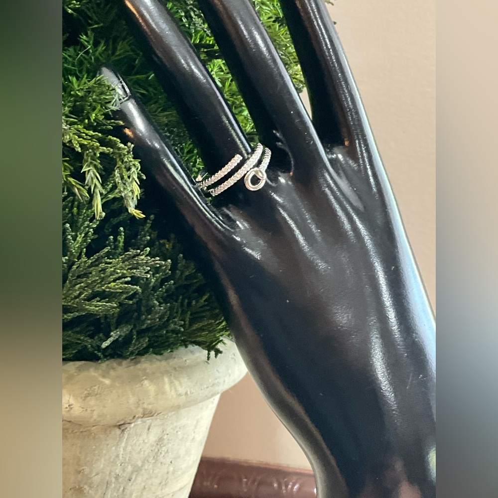 Elegant Silver Ring with Crystal Accent 9 - Picture 2 of 10